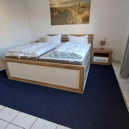 Fewo Kuestenklang - Ideal Fuer Zwei, Mit Terrasse